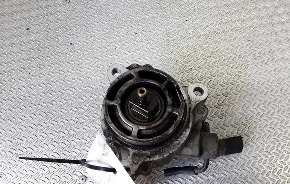 Vacuum pump