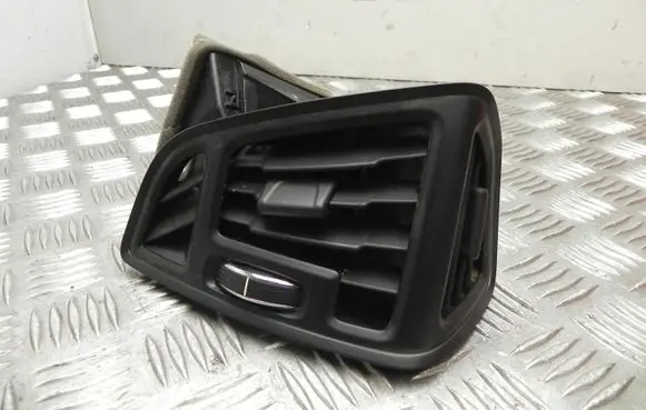 Ford S-MAX Rear air vent grill AM51R018B09BGW T9197