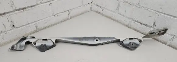 Renault Laguna III Fender mounting bracket 631220002R 901260001R