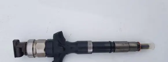 Fuel injector