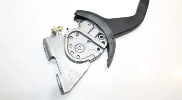 Mitsubishi Outlander Hand brake release handle 