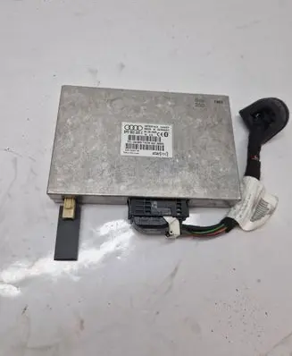 Audi A4 S4 B7 8E 8H Bluetooth control unit module 8P0862335C