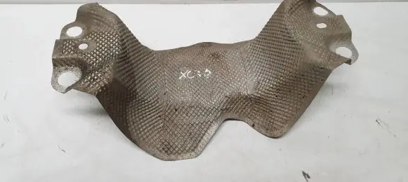 Volvo XC70 Exhaust heat shield 307359176