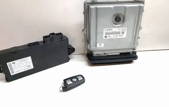 BMW 3 E90 E91 Engine ECU kit and lock set 8510829 0281017024 9237047
