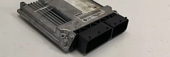 BMW 3 E46 Engine control unit/module ECU 0281011122