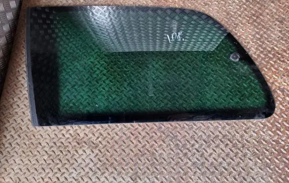 Ford Galaxy Rear side window