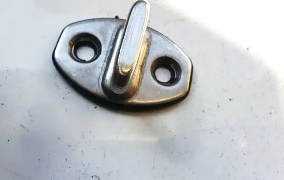 Volkswagen Polo VI Front door lock loop/hook striker 3C0837033B