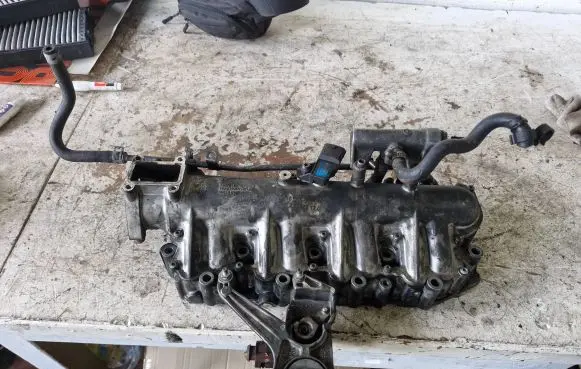 Opel Vectra C Intake manifold 26570307