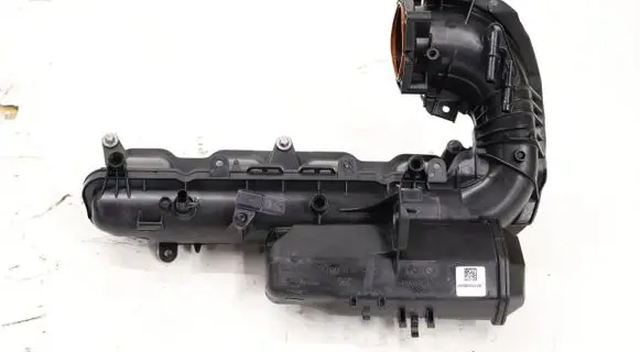 Mercedes-Benz C W205 Intake manifold A2740900037