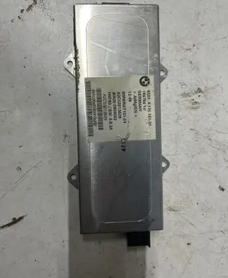 BMW 7 E65 E66 Aerial antenna amplifier 9131151 A2C53213628 10878810