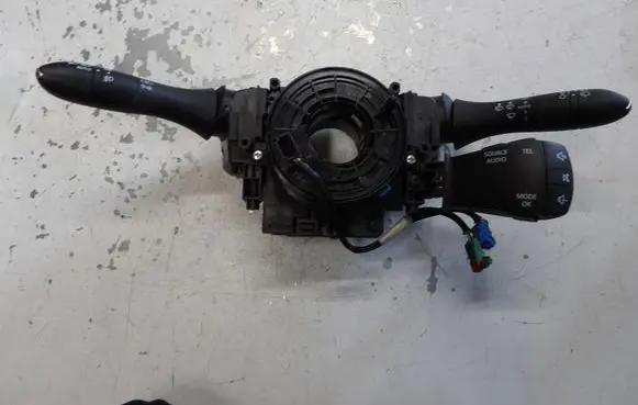 Renault Talisman Wiper control stalk 255678341R 8341RC