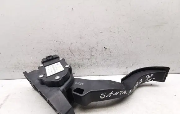 Hyundai Santa Fe Accelerator throttle pedal BLW0126A2B900