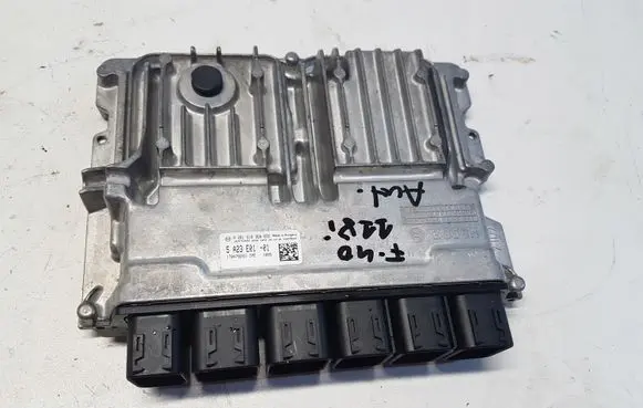 BMW 1 F40 Engine control unit/module ECU 5A23E01
