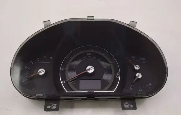 KIA Sportage Speedometer (instrument cluster) 940013U195