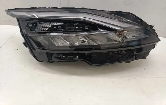 Nissan Qashqai J12 Headlight/headlamp 1008D02F