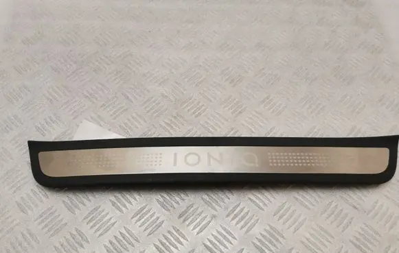 Hyundai Ioniq Side skirt front trim 85873G2500