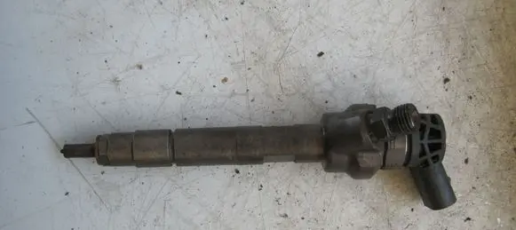 BMW 5 F10 F11 Fuel injector 7810702
