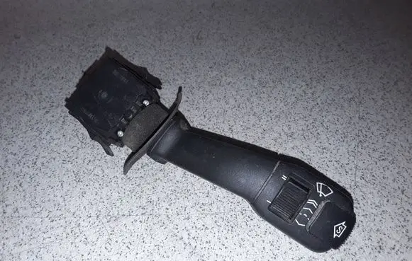 BMW 5 E39 Wiper control stalk 8360880