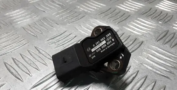 Volkswagen Golf Plus Air pressure sensor 0281002399 038906051B
