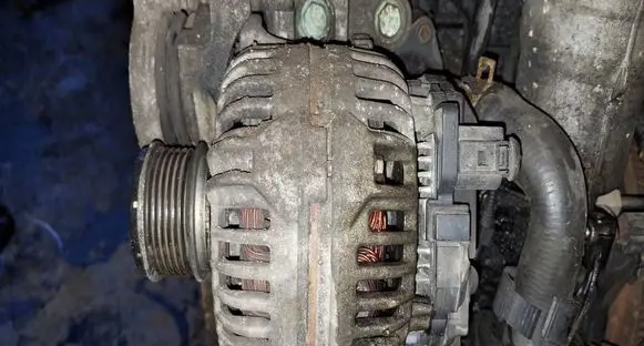 Seat Ibiza III (6L) Generator/alternator 045903023A