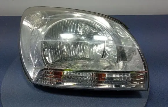 KIA Sportage Headlight/headlamp 92101-1F0