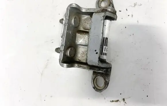 Nissan Primera Tailgate/trunk/boot hinge es78