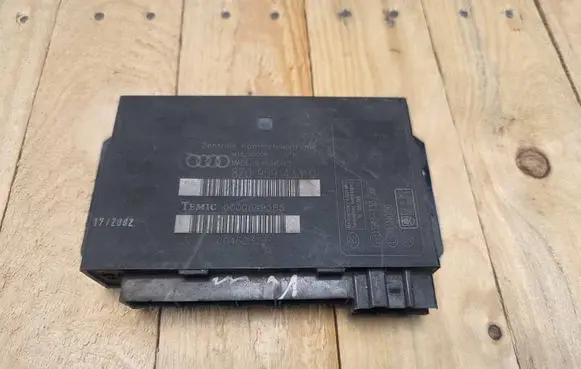 Audi A2 Comfort/convenience module 8Z0959433Q