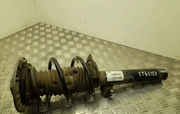 BMW 3 F30 F35 F31 Front shock absorber with coil spring 6791665