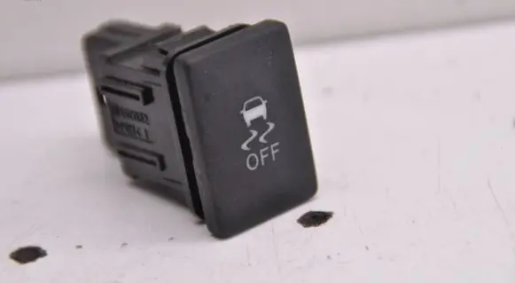 Toyota Avensis T270 ESP (stability program) switch 15C032