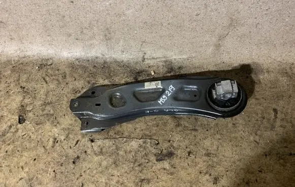 Rear upper control arm/wishbone