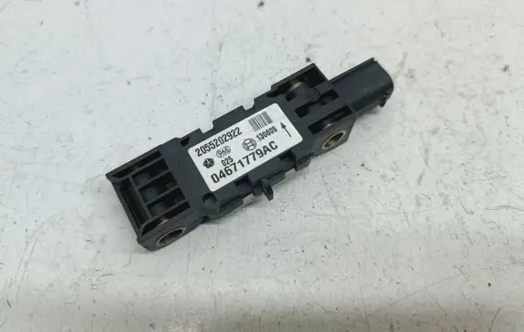 Jeep Grand Cherokee (WK) Airbag deployment crash/impact sensor 04671779AC 130806 2055202922