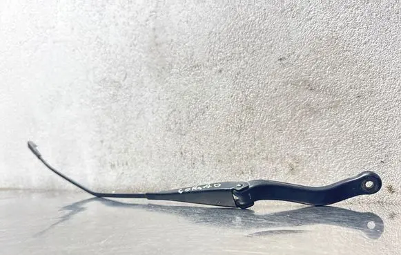 Opel Corsa D Front wiper blade arm 13182326