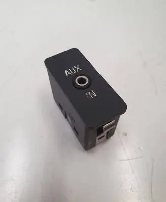 BMW 1 E82 E88 AUX in-socket connector 6930561