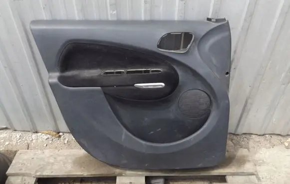Citroen C3 Picasso Front door card panel trim