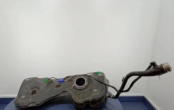 BMW 1 F40 Fuel tank 7460936