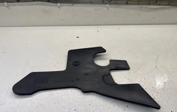 Volkswagen Multivan T5 Other under body part 7H0971437E