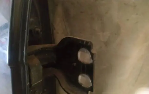 Jeep Grand Cherokee (WK) Rear door lower hinge