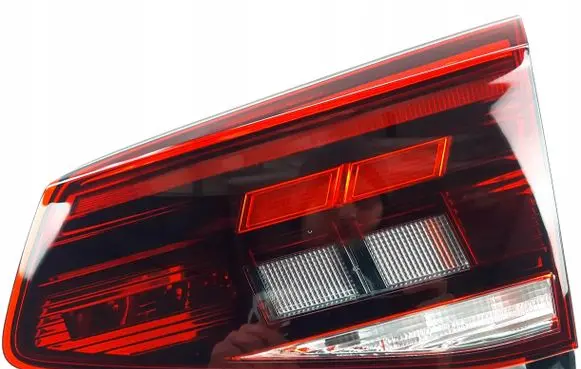 Volkswagen PASSAT B8 Tailgate rear/tail lights 3G9945094H