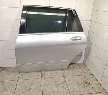 Mercedes-Benz R W251 Rear door 