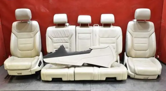 Seat set