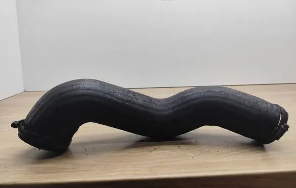 Volvo XC90 Intercooler hose/pipe 31261366