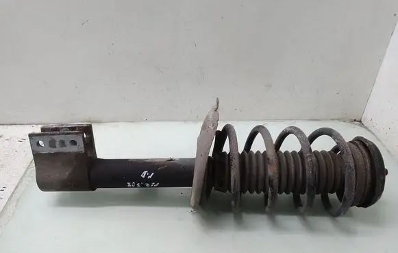 Peugeot 308 Front shock absorber with coil spring 