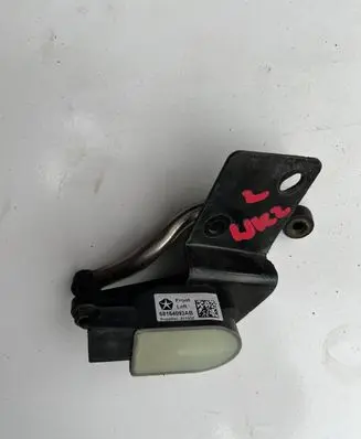 Jeep Grand Cherokee Rear air suspension level height sensor 68164093AB