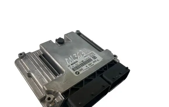BMW 5 F10 F11 Engine control unit/module 85879520281032143