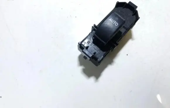 Toyota Avensis Verso Electric window control switch 8403044020 84030-44020