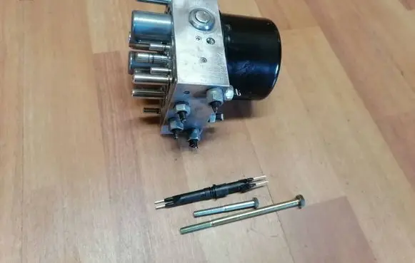 Renault Espace - Grand espace IV ABS Pump 8200808145 10096014443 7701209842