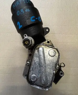 Fiat 500L Oil filter mounting bracket 70366509