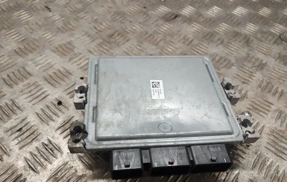 Volvo V50 Engine control unit/module 31269095