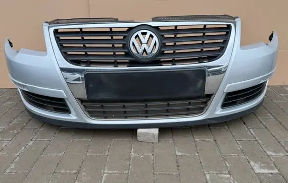 Volkswagen PASSAT B6 Front bumper 3C0807221A