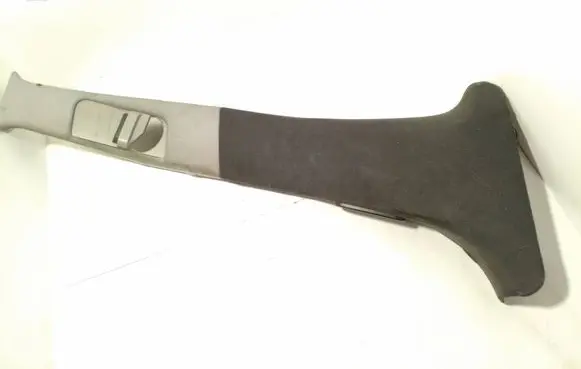 (B) pillar trim (bottom)